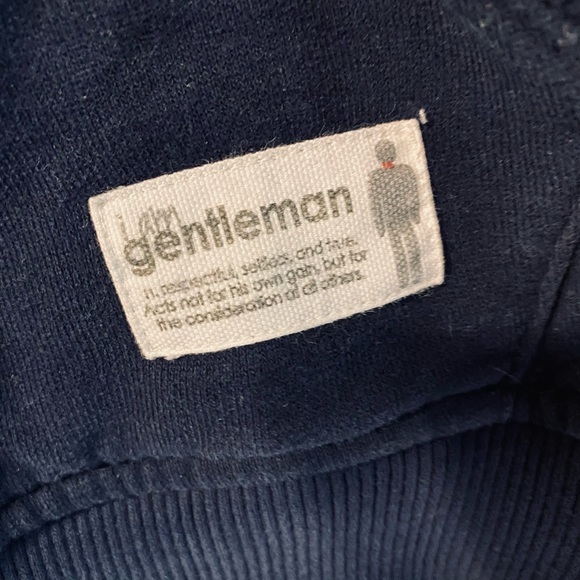 Mens L I am Gentleman hoodie. NWOT - Picture 2 of 4